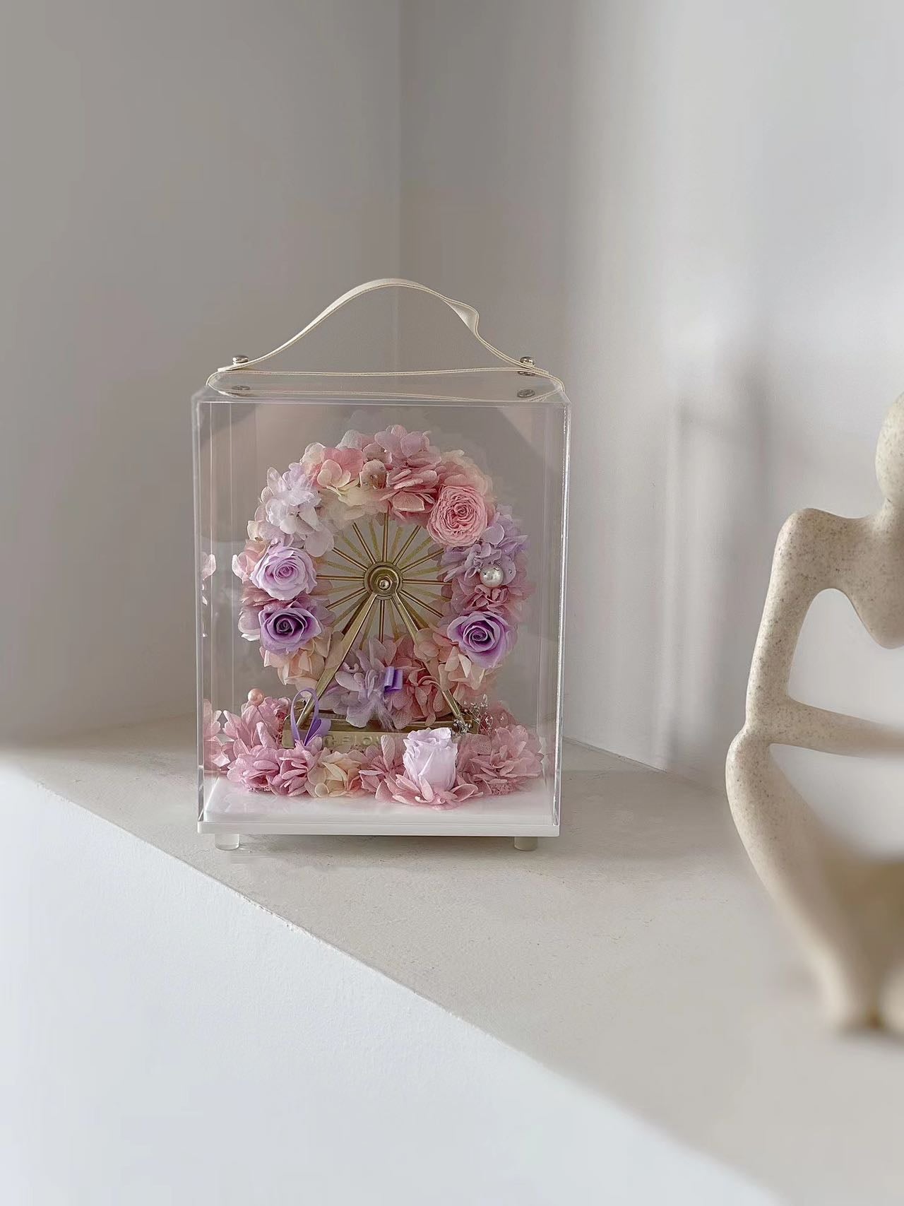 Miniature Ferris Wheel Preserved flower with Light