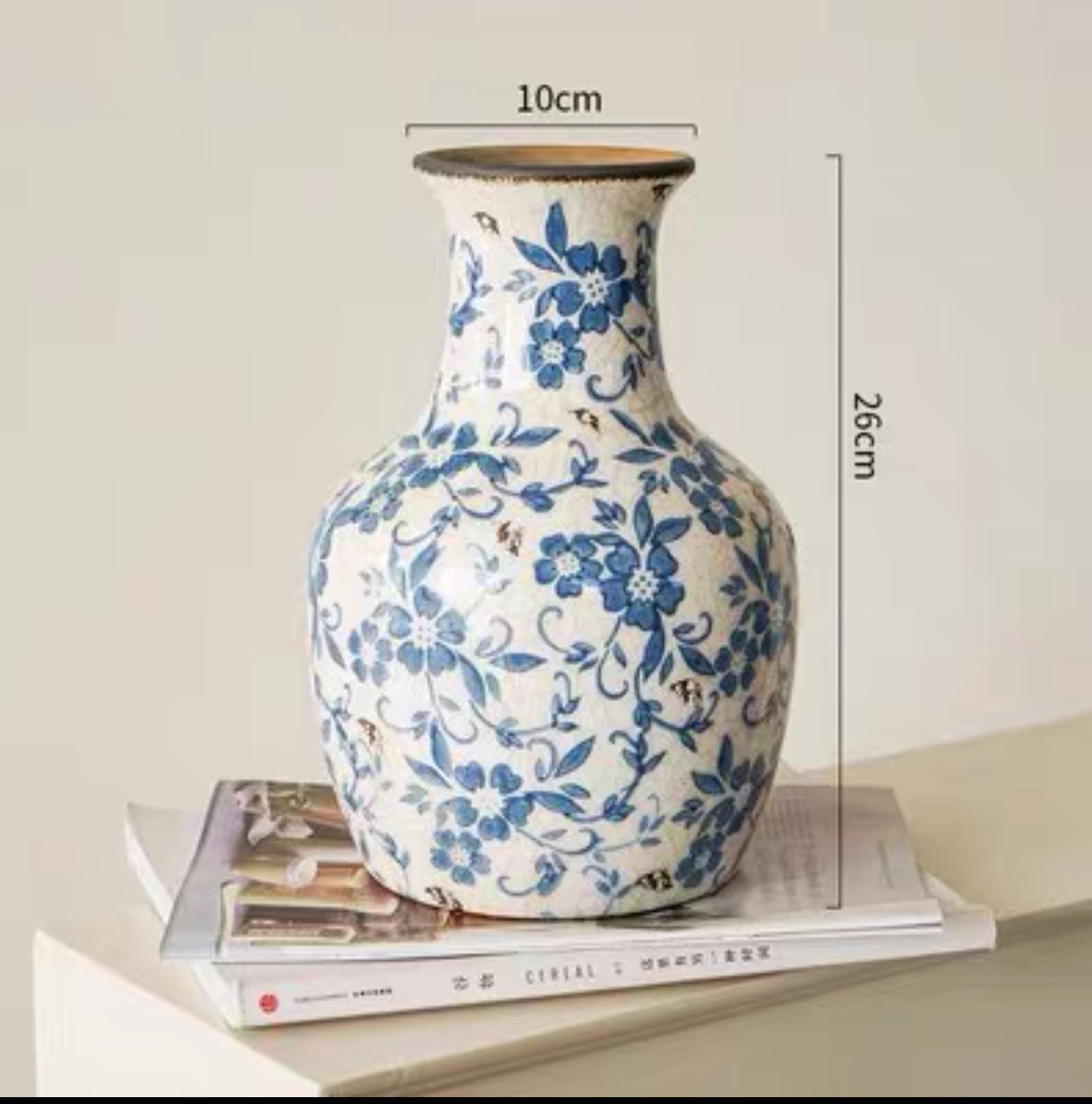 Blue and white porcelain vase