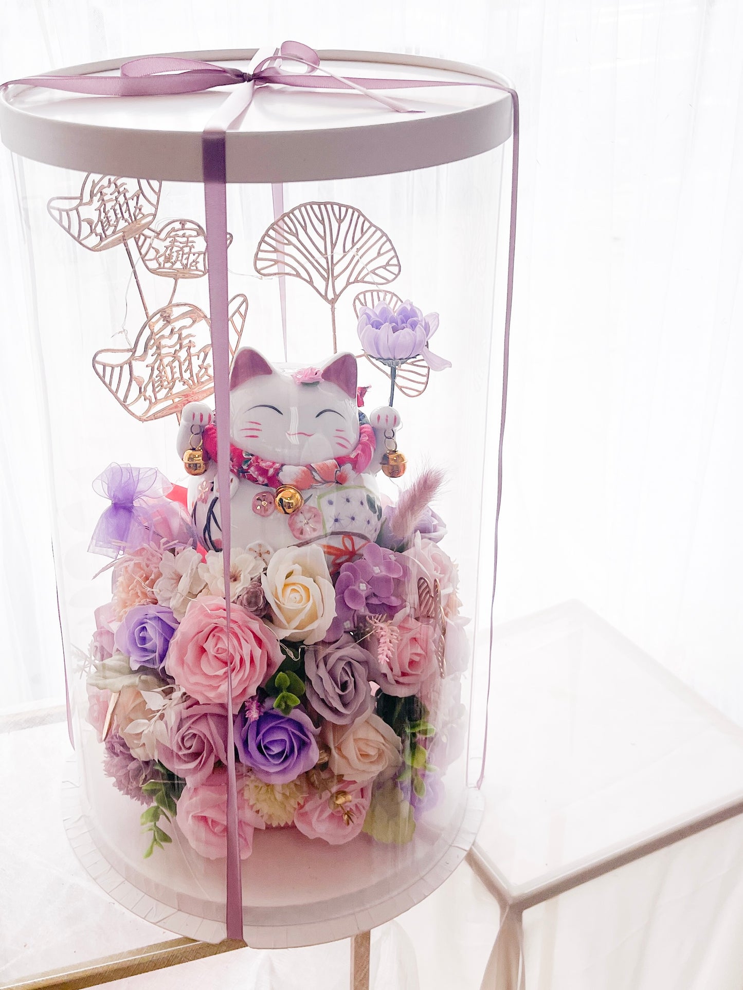 Lucky Cat 2.0 Soap Flower arrangement in round clear box