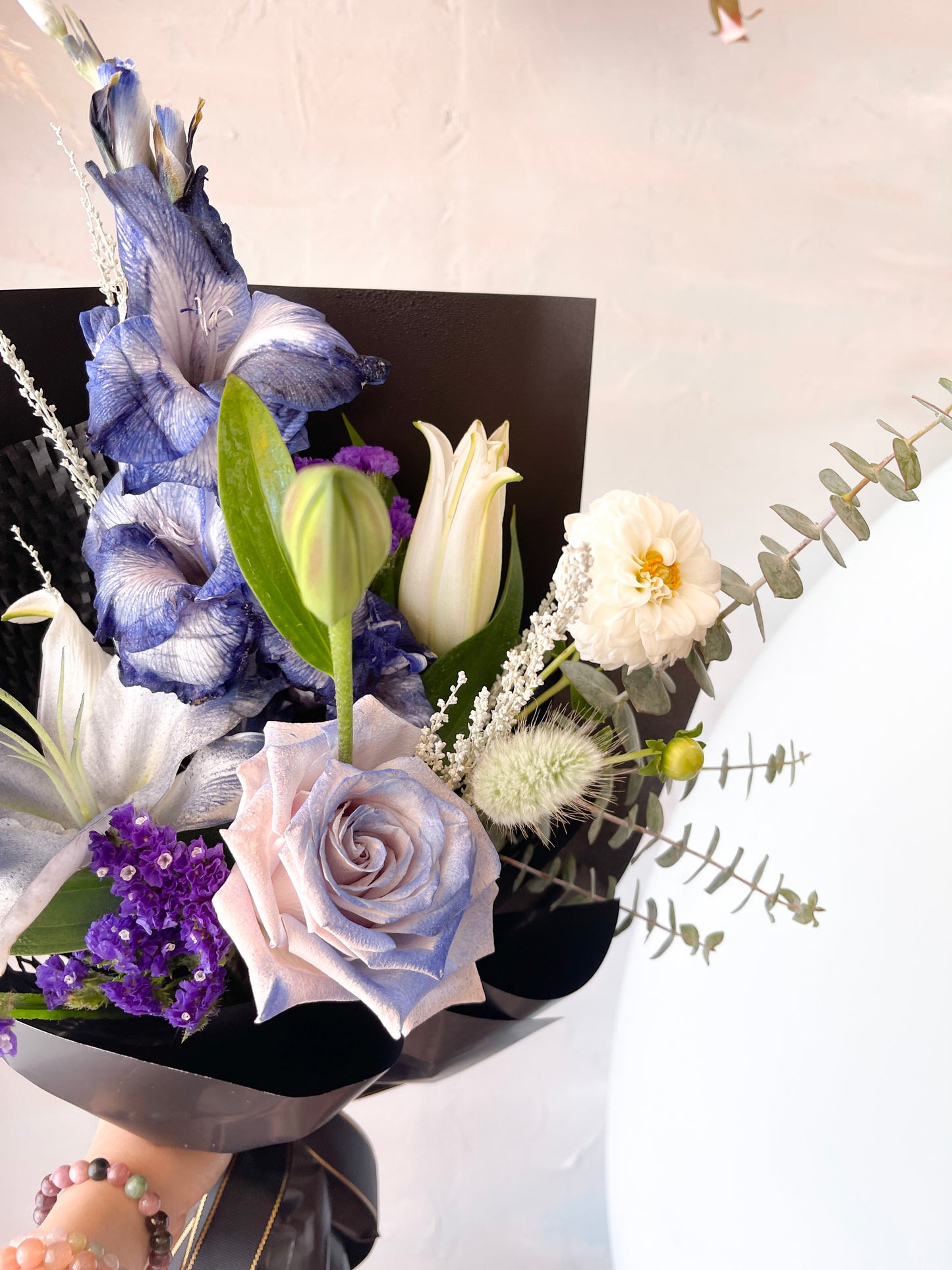 [FRESH FLOWER] Regal Blues Bouquet