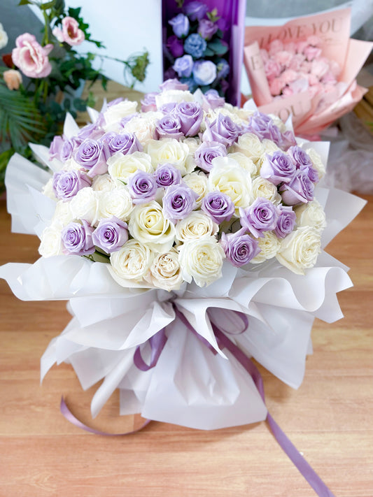 [FRESH FLOWER] 99 white and lavendar rose bouquet