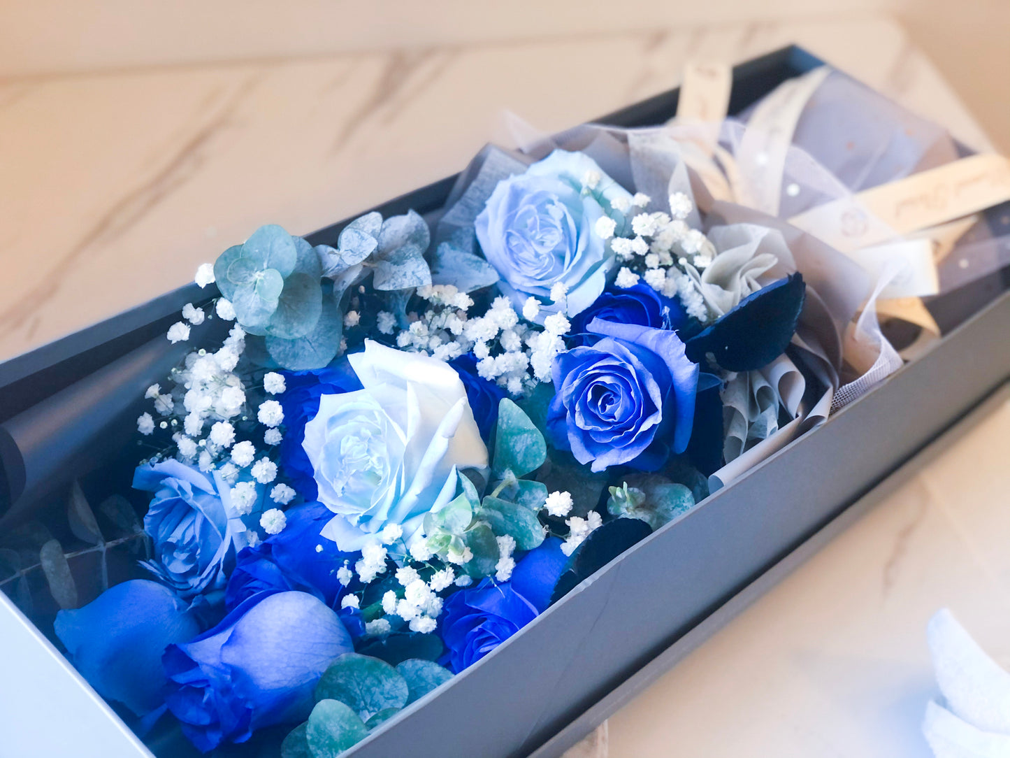 [FRESH FLOWER] Fantasy blue rose bouquet in long gift box